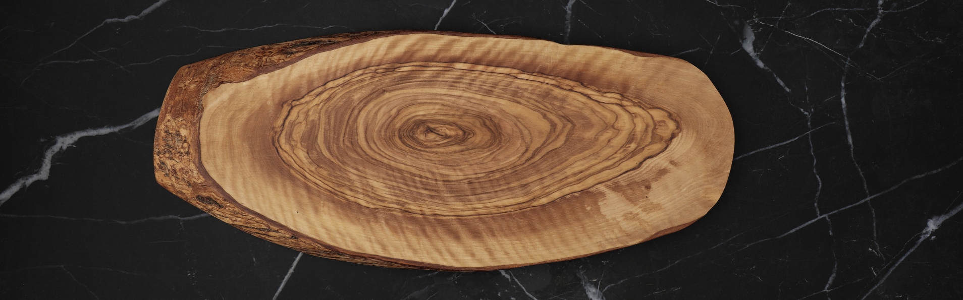 Planche de présentation en bois d'olivier 